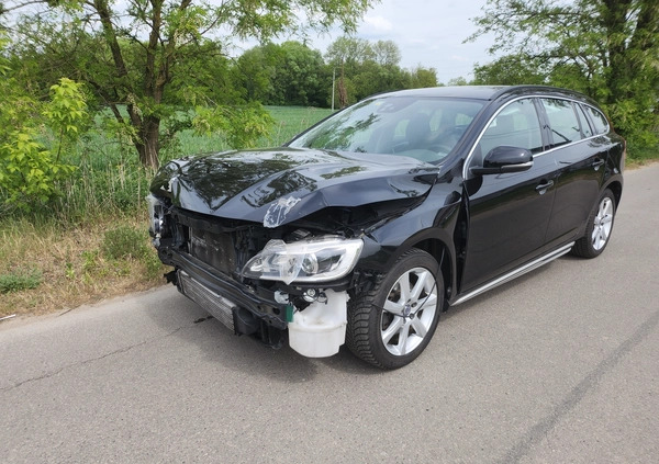 Volvo V60 cena 24800 przebieg: 166000, rok produkcji 2015 z Siedlce małe 67